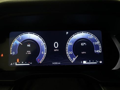 Used 2023 Jeep Grand Cherokee Limited w/ Black Appearance Package image 2