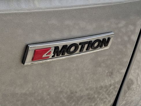 Used 2021 Volkswagen Atlas SEL Premium image 31