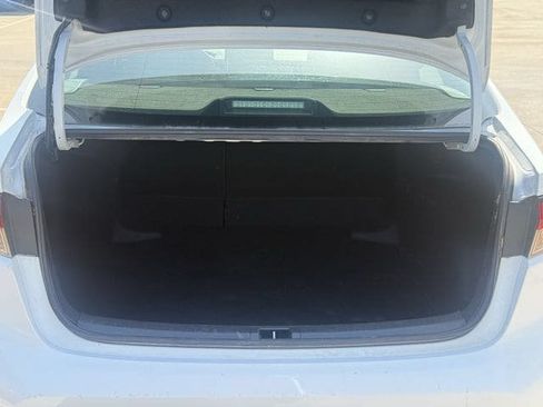Used 2024 Toyota Corolla LE FWD image 32