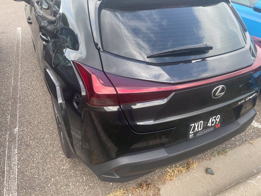 Used 2024 Lexus UX 250h AWD w/ Premium Package image 22
