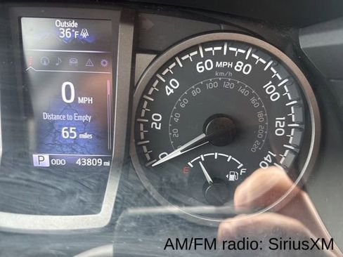 Used 2020 Toyota Tacoma TRD Off-Road w/ TRD Premium Off Road Package image 21