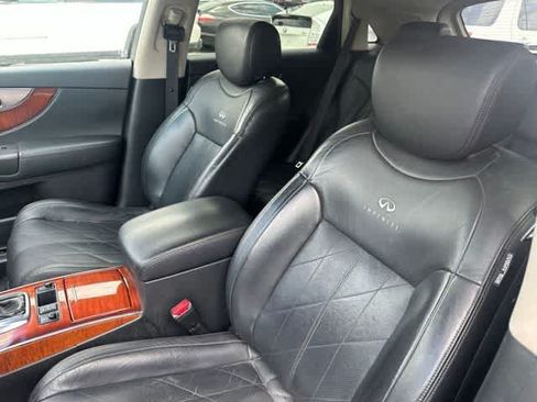 Used 2009 INFINITI FX35 AWD w/ Navigation Pkg image 3