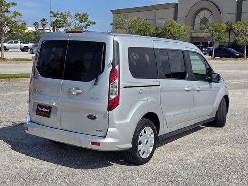 Used 2022 Ford Transit Connect XLT FWD image 6