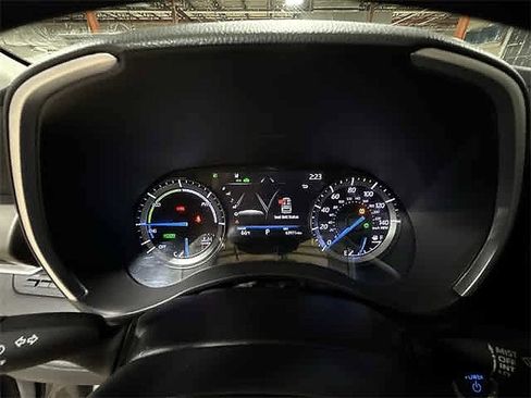 Certified 2021 Toyota Highlander XLE image 37