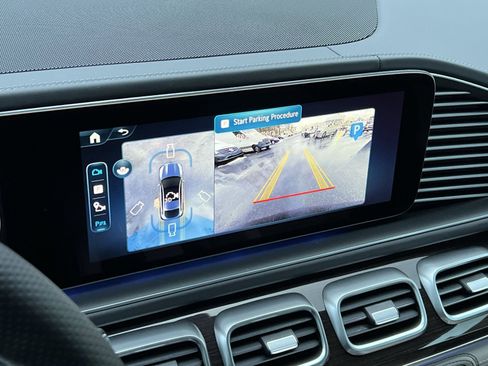 New 2026 Mercedes-Benz GLE 53 AMG 4MATIC Coupe image 17