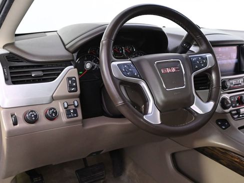 Used 2015 GMC Yukon XL SLT w/ Open Road Package AWD/4WD image 11