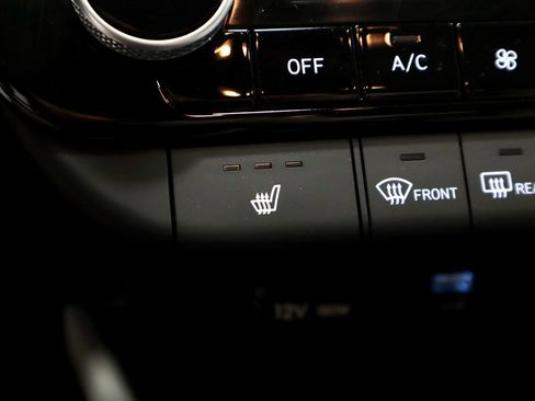 Certified 2025 Hyundai Elantra Limited w/ Cargo Package image 5