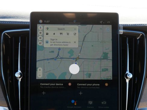 New 2026 Volvo XC90 T8 Ultra w/ Protection Package Premier image 8