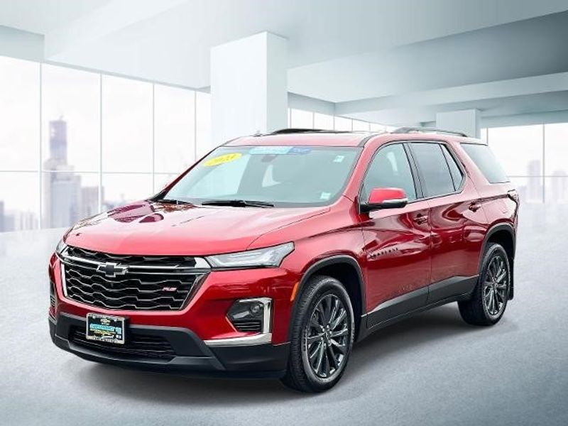 Certified 2023 Chevrolet Traverse RS image 1