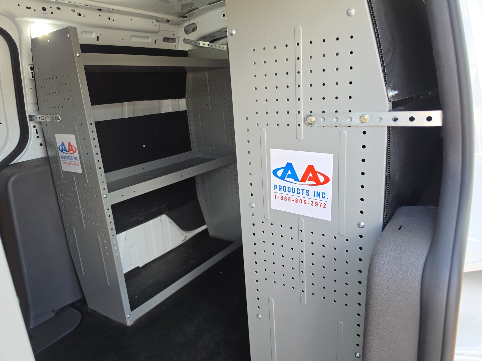 Used 2020 Ford Transit Connect XL FWD image 11