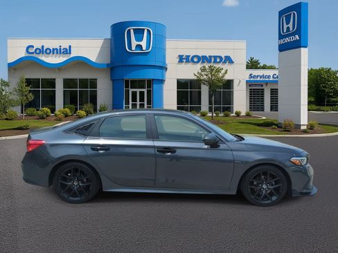 Used 2022 Honda Civic Sport image 8