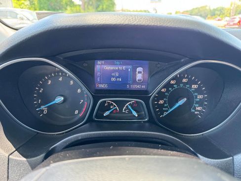 Used 2014 Ford Focus SE w/ Equipment Group 201A FWD image 25