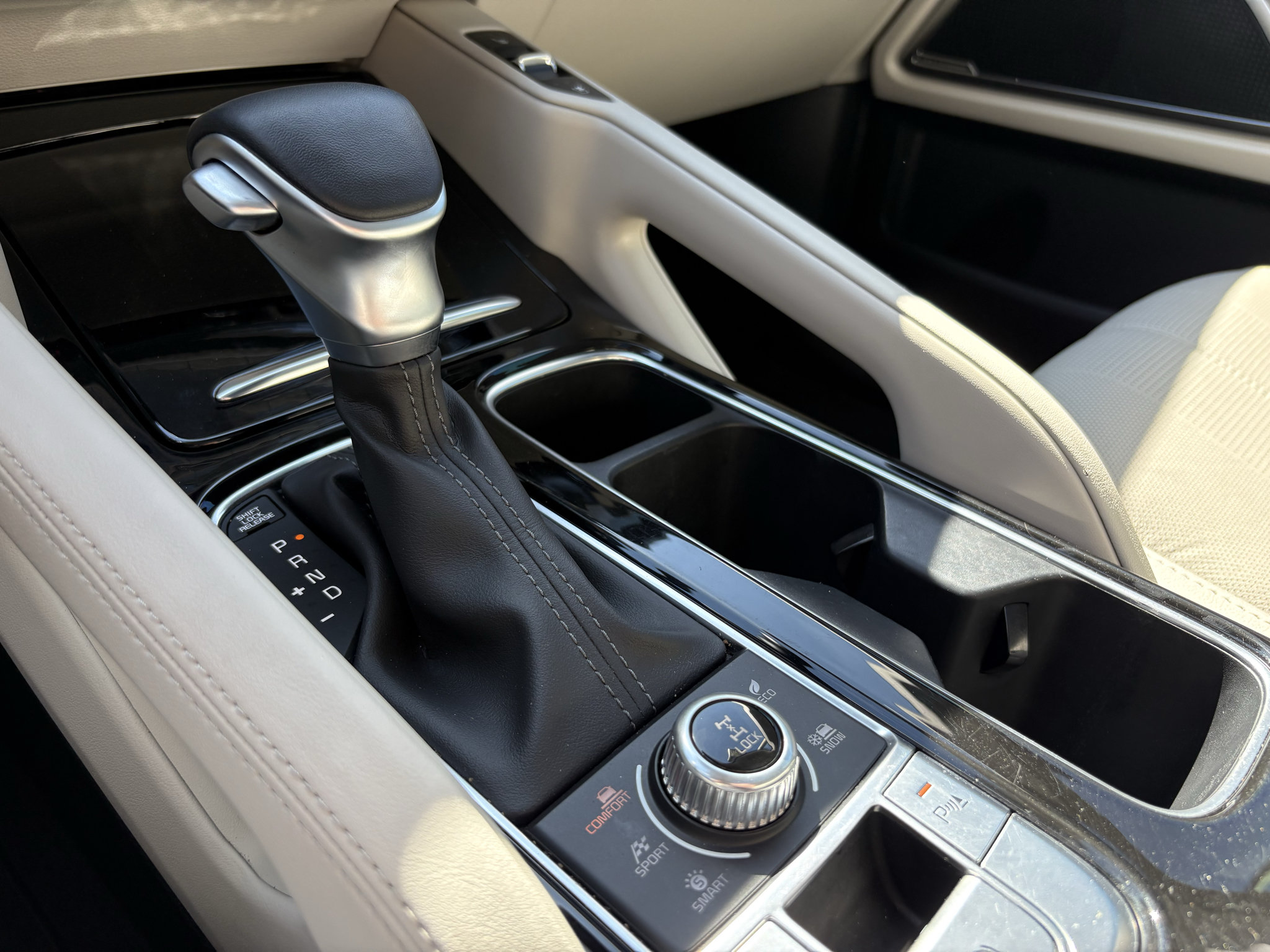 Used 2024 Kia Telluride EX AWD/4WD image 35