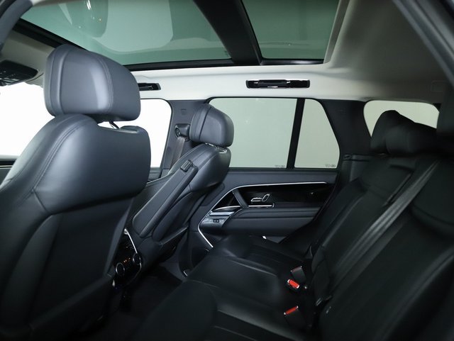 Certified 2023 Land Rover Range Rover SE AWD/4WD image 19