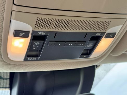 Used 2018 Acura MDX FWD image 8