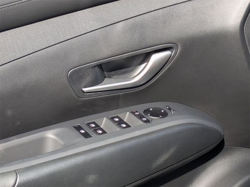 New 2026 Hyundai Tucson XRT image 16