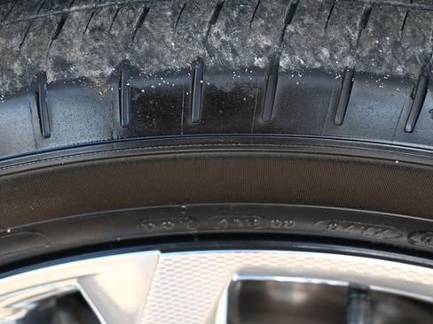 Used 2021 Toyota Sienna Platinum image 29