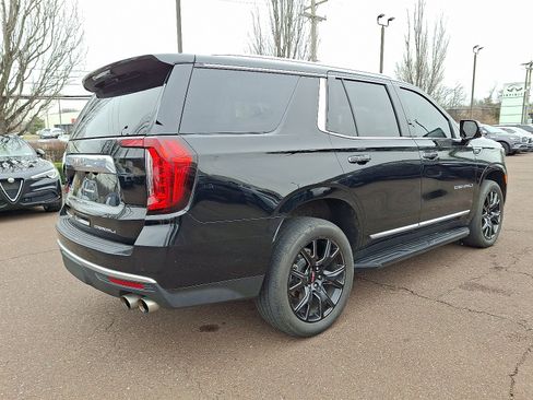 Used 2023 GMC Yukon Denali image 6