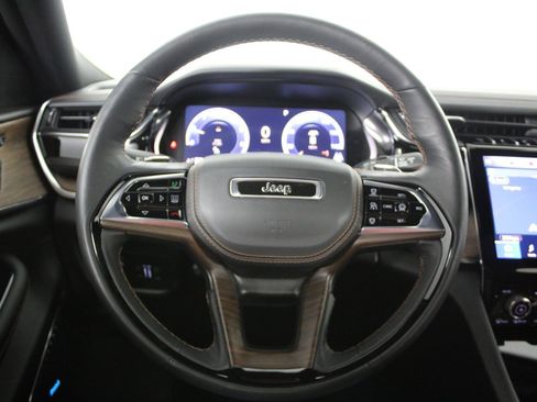 Used 2024 Jeep Grand Cherokee L Summit w/ Advanced Protech Group IV image 14