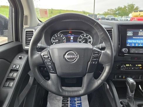 Used 2023 Nissan Frontier SV w/ SV Convenience Package AWD/4WD image 21