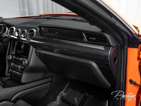 Used 2020 Ford Mustang Shelby GT500 w/ Carbon Fiber Track Pack RWD image 39