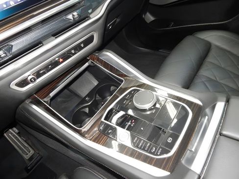 Used 2025 BMW X6 xDrive40i w/ Climate Comfort Package AWD/4WD image 21