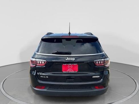 Used 2024 Jeep Compass Latitude AWD/4WD image 7