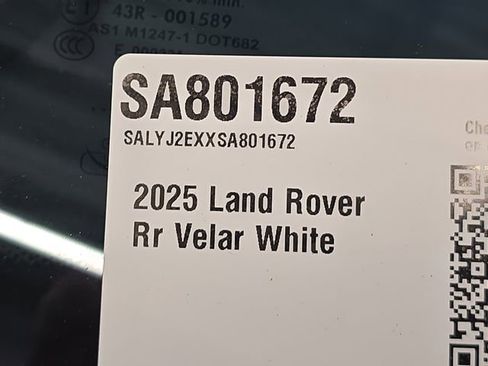 Certified 2025 Land Rover Range Rover Velar S AWD/4WD image 37