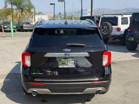 Used 2021 Ford Explorer Limited w/ Equipment Group 301A image 8