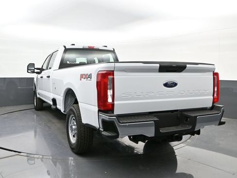 New 2025 Ford F250 XL w/ FX4 Off-Road Package image 18