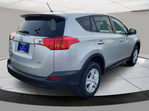 Used 2014 Toyota RAV4 LE image 5