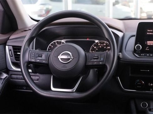 Certified 2023 Nissan Rogue SV image 21