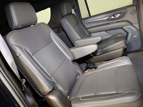 Used 2021 GMC Yukon XL Denali w/ Denali Premium Package image 44