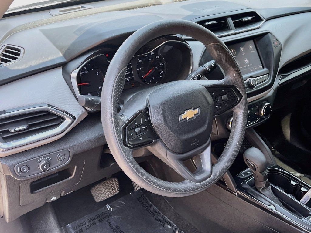 Used 2021 Chevrolet TrailBlazer LT AWD/4WD image 11