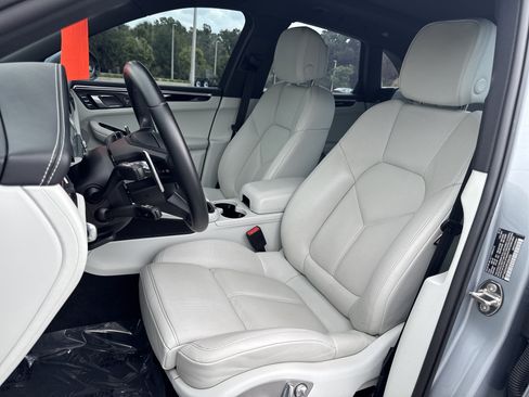 Used 2023 Porsche Macan S AWD/4WD image 20