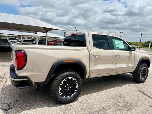 New 2026 GMC Canyon AT4 w/ Technology Plus Package AWD/4WD image 4