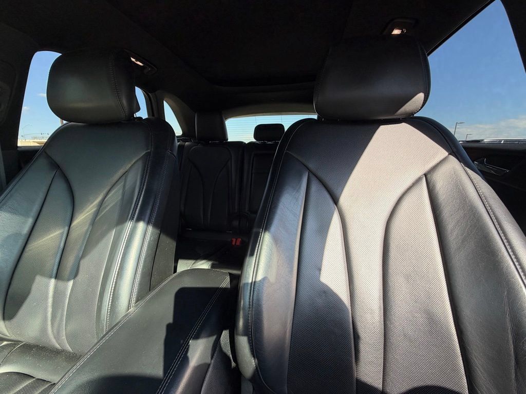 Used 2017 Lincoln MKC Reserve FWD image 12