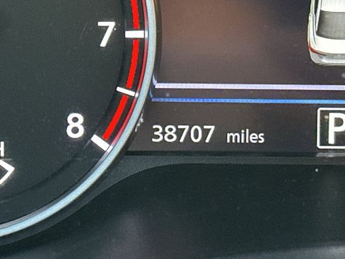 Used 2023 Nissan Sentra SR w/ Trunk Package image 16