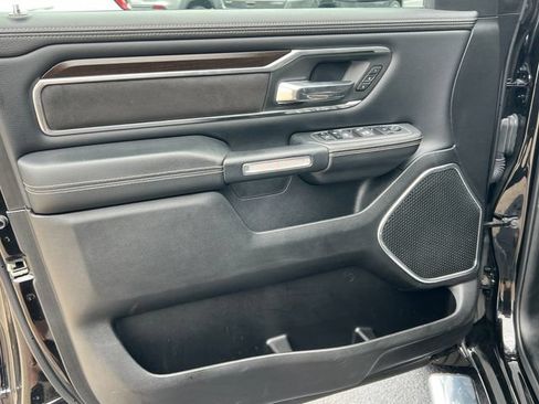 Used 2022 RAM 1500 Laramie AWD/4WD image 18
