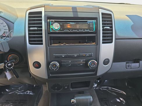 Used 2010 Nissan Frontier PRO-4X RWD image 22