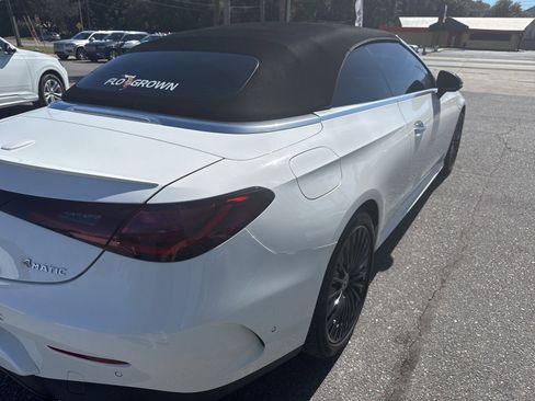 Used 2024 Mercedes-Benz CLE 300 4MATIC Cabriolet image 4