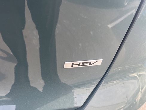 Used 2023 Kia Niro EX image 9