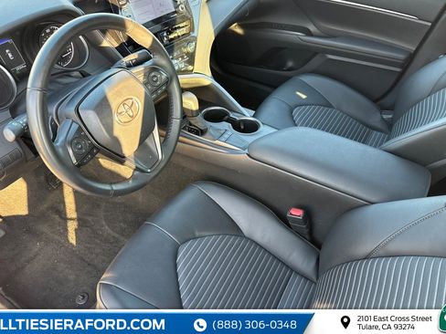 Used 2024 Toyota Camry SE image 12