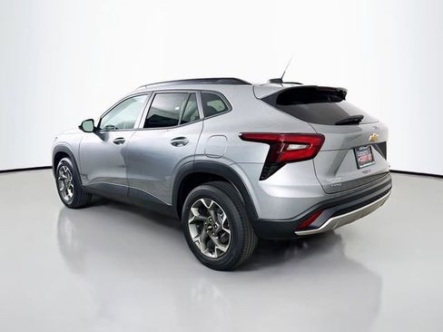 New 2026 Chevrolet Trax LT FWD image 6