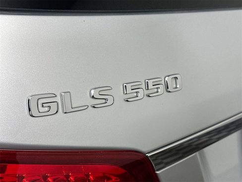 Used 2019 Mercedes-Benz GLS 550 4MATIC image 28