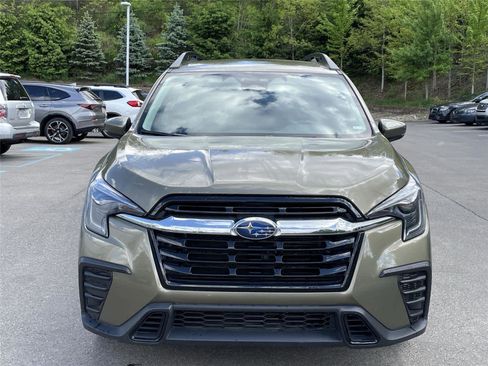 Used 2025 Subaru Ascent Premium AWD/4WD image 8