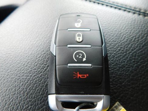 Used 2021 RAM 1500 Big Horn image 27