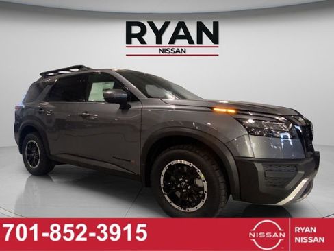 New 2025 Nissan Pathfinder Rock Creek image 11