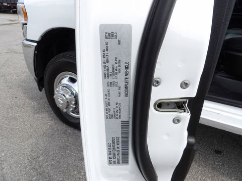 Used 2024 RAM 3500 SLT w/ Quick Order Package 2YG SLT AWD/4WD image 56