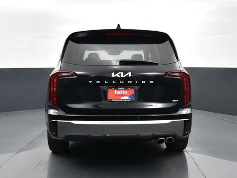 Certified 2025 Kia Telluride S image 33